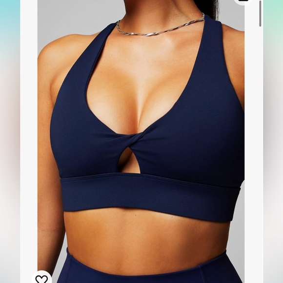 Fabletics Other - Fabletics Oasis Twist-Front Sports Bra Size: M